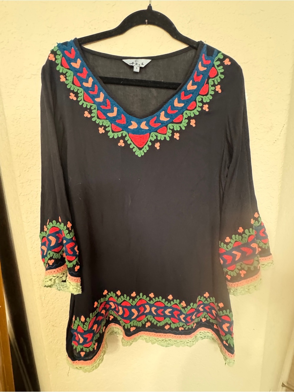 A&A Embroidered Bohemian Blouse Size Small